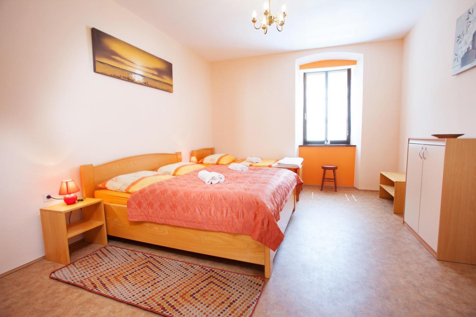 Apartma Na Starem Placu Idrija Exterior foto